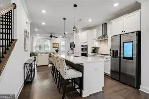 6635 Beacon Dr, Sandy Springs, GA 30328 - Photo 11