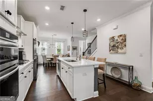 6635 Beacon Dr, Sandy Springs, GA 30328 - Photo 9