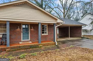 285 Bowers St, Royston, GA 30662 - Photo 9