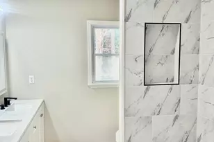 481 Hammond Dr, Sandy Springs, GA 30328 - Photo 11