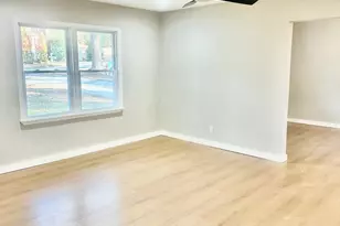 481 Hammond Dr, Sandy Springs, GA 30328 - Photo 3