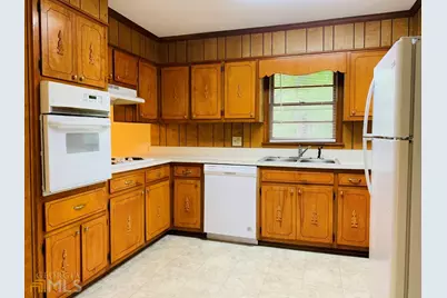 105 Sunrise Drive, Newnan, GA 30263 - Photo 5