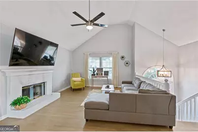 2437 Pondside Place NE, Marietta, GA 30062 - Photo 3