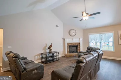 72 S Main Street, Maysville, GA 30558 - Photo 23