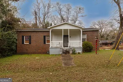 1174 Davis Street E, Macon, GA 31211 - Photo 1