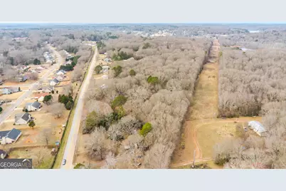 325 Peachtree Road, Jefferson, GA 30549 - Photo 3