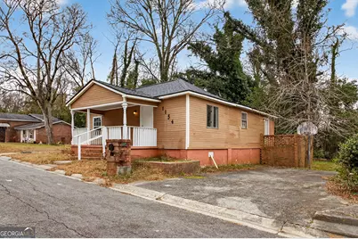 1154 Davis Circle, Macon, GA 31211 - Photo 3