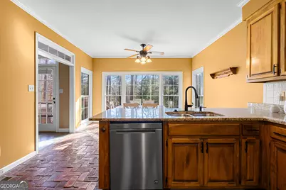 205 Wyngate Circle, Fayetteville, GA 30215 - Photo 15