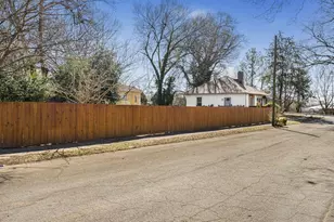 1447 Bryan Ave, East Point, GA 30344 - Photo 33