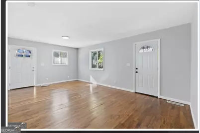 477 Fairlane Circle NW, Atlanta, GA 30331 - Photo 3