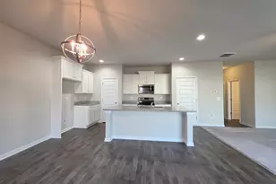 136 Red Birch LN, Warner Robins, GA 31093 - Photo 11