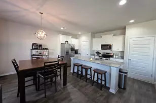 136 Red Birch LN, Warner Robins, GA 31093 - Photo 11