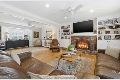 5410 Sandell Court, Dunwoody, GA 30338 - Photo 9