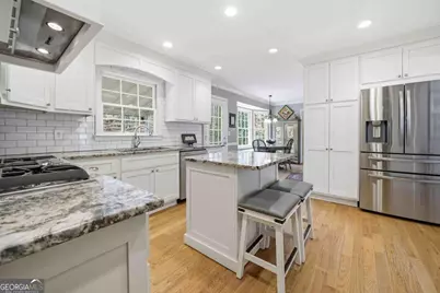 5410 Sandell Court, Dunwoody, GA 30338 - Photo 11