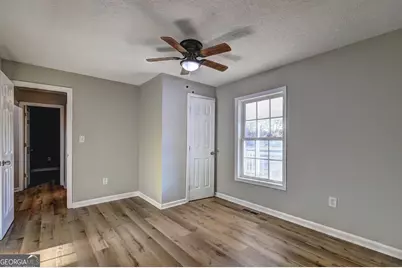 201 Dundee Lake Road, Griffin, GA 30223 - Photo 37