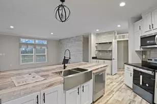 735 Hires Rd, Jesup, GA 31545 - Photo 11