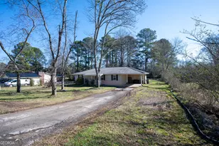 1109 McClure Dr, Tunnel Hill, GA 30755 - Photo 3