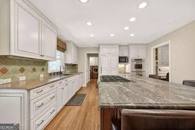 4716 Moor Park, Macon, GA 31210 - Photo 5