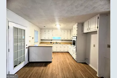 2015 Gibralter Way, Conyers, GA 30012 - Photo 7