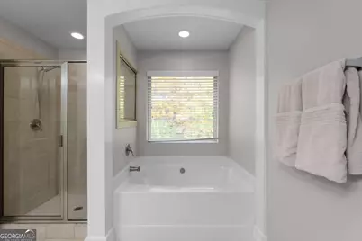 4142 Woodland Park Drive, Atlanta, GA 30331 - Photo 19