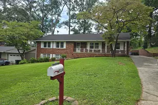 2110 La Vista Cir, Hapeville, GA 30354 - Photo 5