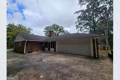 2110 Lavista Circle, Hapeville, GA 30354 - Photo 9