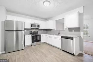 1585 Keystone Dr, Conley, GA 30288 - Photo 3