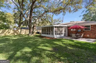 907 Mallery St, Saint Simons, GA 31522 - Photo 25