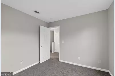 2750 Thornbury Way, South Fulton, GA 30349 - Photo 11