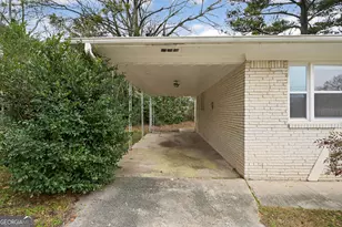 375 Dartmouth Dr SW, Atlanta, GA 30331 - Photo 3