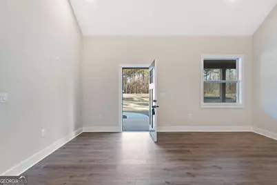 277 Cole Forest Boulevard, Barnesville, GA 30204 - Photo 9