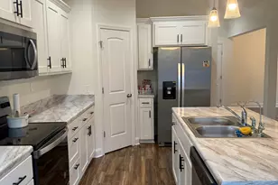 163 Chaffseed Cir, Hinesville, GA 31313 - Photo 9