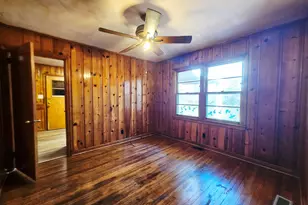 102 Dogwood Dr, Lagrange, GA 30241 - Photo 9