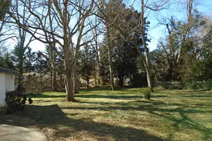 149 Holmes St, Barnesville, GA 30204 - Photo 5