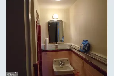 149 Holmes Street, Barnesville, GA 30204 - Photo 13