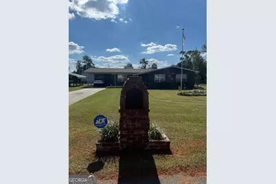45 Elton Street, Hazlehurst, GA 31539 - Photo 3