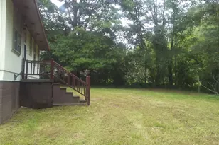 237 Thrasher St, Bowersville, GA 30516 - Photo 9