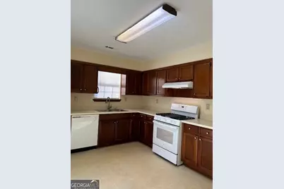 295 Handley Court, Tyrone, GA 30290 - Photo 7