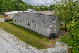 481 W Currahee St, Toccoa, GA 30577 - Photo 31
