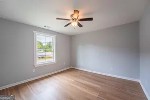 481 W Currahee St, Toccoa, GA 30577 - Photo 17