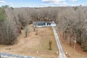 423 Woods Rd, Brooks, GA 30205 - Photo 9