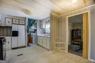 3825 N Goddard Rd, Lithonia, GA 30038 - Photo 13