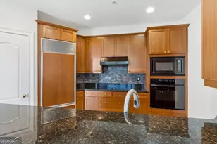 2828 Peachtree Rd NE, Atlanta, GA 30305 - Photo 29