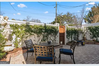 204 E Liberty Street, Savannah, GA 31401 - Photo 17