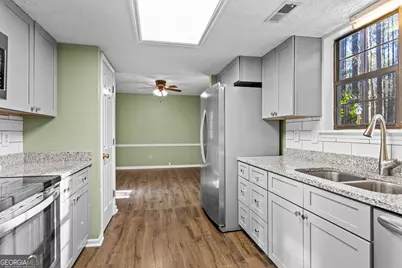 133 Long Leaf, Peachtree City, GA 30269 - Photo 5
