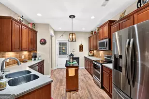 327 Fairways Dr, Macon, GA 31220 - Photo 15