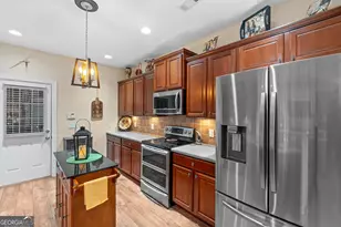 327 Fairways Dr, Macon, GA 31220 - Photo 17