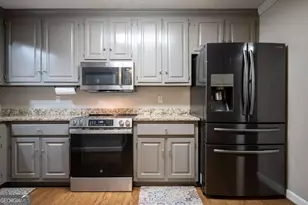 1020 Barnett Pl, Athens, GA 30605 - Photo 13