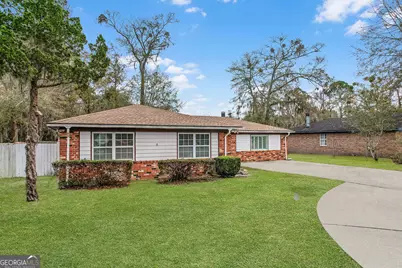 1046 Live Oak Drive, Hinesville, GA 31313 - Photo 5