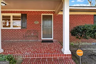 111 E Banks St, Glennville, GA 30427 - Photo 5